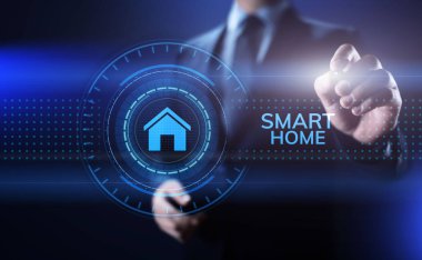 Ekrandaki şeylerin konseptinin akıllı ev yaşamı otomasyonu IOT interneti.