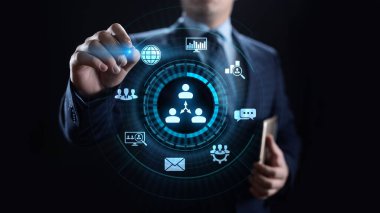 CRM - Müşteri İlişkileri Yönetimi. Girişim İletişim ve planlama yazılım kavramı