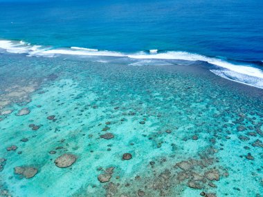 Muri Lagoon Cook Adaları Rarotonga bir havadan görünümü