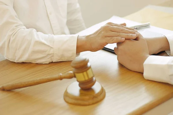 Lawyer Advises Shaking Hands Success — Stock Photo, Image