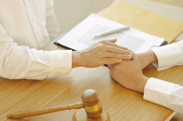 Lawyer Advises Shaking Hands Success — Stock Photo, Image