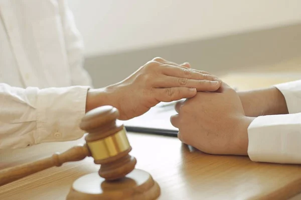 Lawyer Advises Shaking Hands Success — Stock Photo, Image