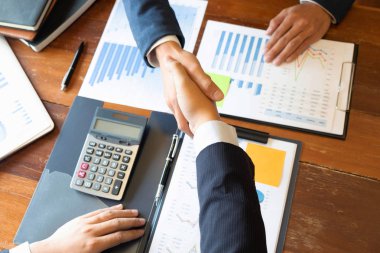 El sıkışma, sözleşme, işbirliği, tebrik, iş başarısı.