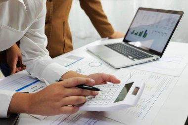 Denetim Çalışması Için bilgisayar ları ve hesap makinelerini kullanma İş planlama Kontrol hesap bakiyesi