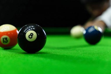 Yakın çekim fotoğraf, Bilardo topları, çeşitli sayılar, stabbi oynamak