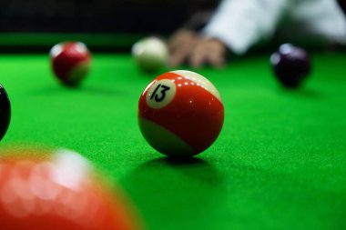 Yakın çekim fotoğraf, Bilardo topları, çeşitli sayılar, stabbi oynamak
