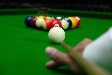Yakın çekim fotoğraf, Bilardo topları, çeşitli sayılar, stabbi oynamak
