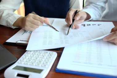Yakın çekim, iş adamları, muhasebeciler, işadamları, finansörler, yasağı