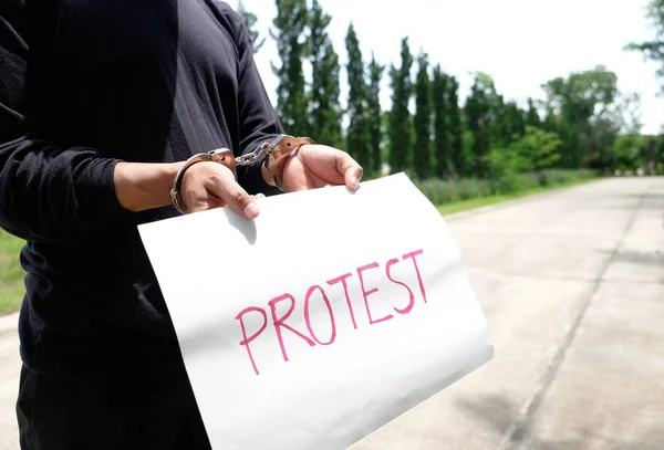 Politiecontrole geweld in protest, arrestatie en onderdrukking van geweld — Stockfoto