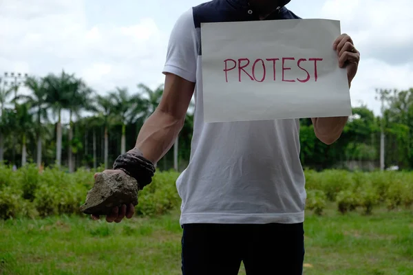 Police control violence in protest, arrest and suppress violence — Stock Photo, Image