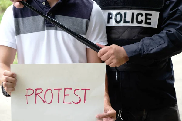 Polícia controla violência em protesto, prisão e repressão da violência — Fotografia de Stock