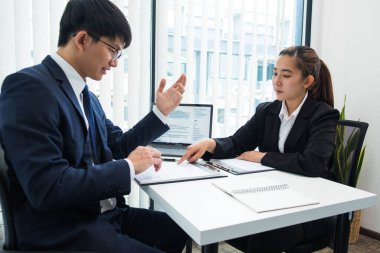 İş başvurusu, iş kayıtları, eğitim geçmişi, iş kurumlarındaki pozisyonlara uygun işler için başvurmak ve sunum yapmak için özgeçmiş