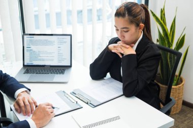 İş başvurusu, iş kayıtları, eğitim geçmişi, iş kurumlarındaki pozisyonlara uygun işler için başvurmak ve sunum yapmak için özgeçmiş