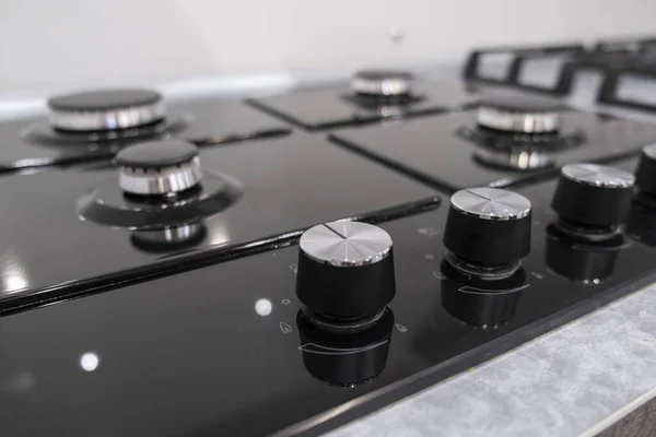 Gaz mutfak sobası parçası. Gaz mutfak sobası parçası. Temiz gaz sobası yakın çekim