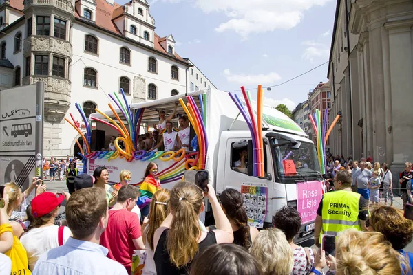 Ludzie Uczestniczący Dniu Gay Pride Lipca 2015 Monachium Niemcy — Zdjęcie stockowe