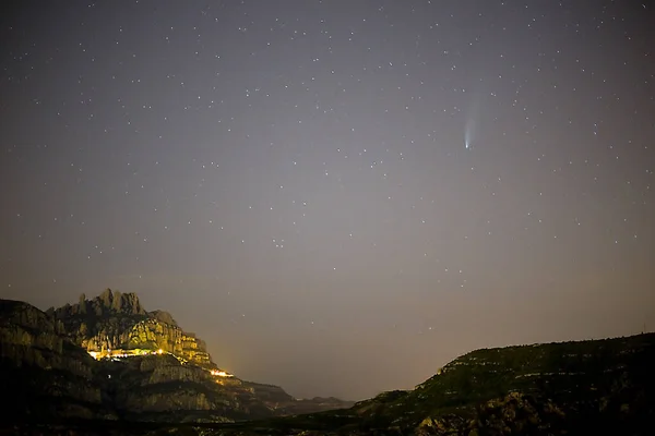 Kometa C2020 Neowise Montserrat Barcelona Katalonia Hiszpania — Zdjęcie stockowe