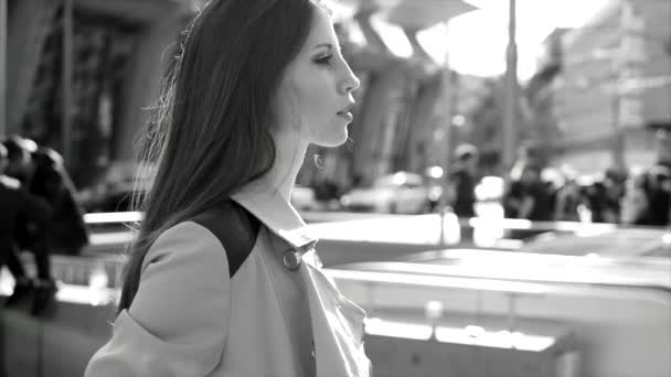 Beautiful Young Girl Walking City Black White Tone — Stock Video