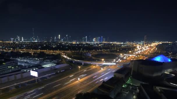 Vista Aérea Del Tráfico Metrópolis Por Noche — Vídeos de Stock
