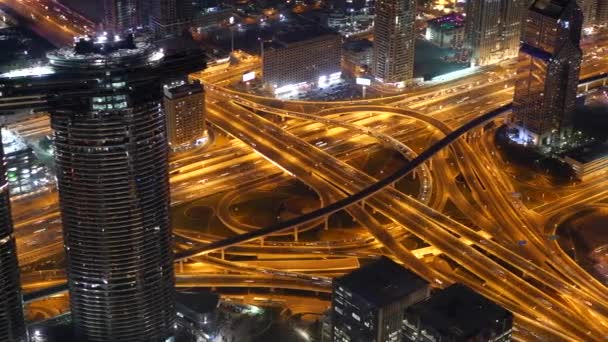 Vista Aérea Del Tráfico Metrópolis Por Noche — Vídeo de stock