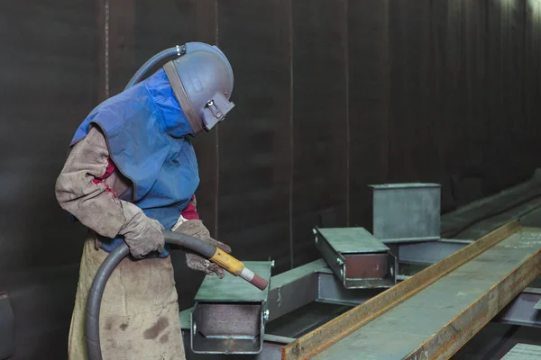 Sandblast Blasting Metal Employee Prepares Metal Part Painting Harsh Man — Stock Photo, Image