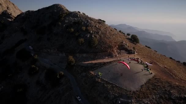 Parapente Para Planear Paisaje Laguna Azul Lugar Para Parapente Despegue — Vídeos de Stock