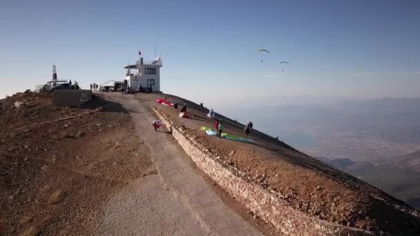 Parapente Comienza Desde Montaña Pavo Babadag Mountain Oludeniz Deporte Extremo — Vídeos de Stock