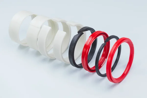 Sıkıştırma. Hidrolik silindir. Contalar, sızdırmazlık halkaları. Silecekler, kılavuz halkaları, koruyucu yüzük. Poliüretan