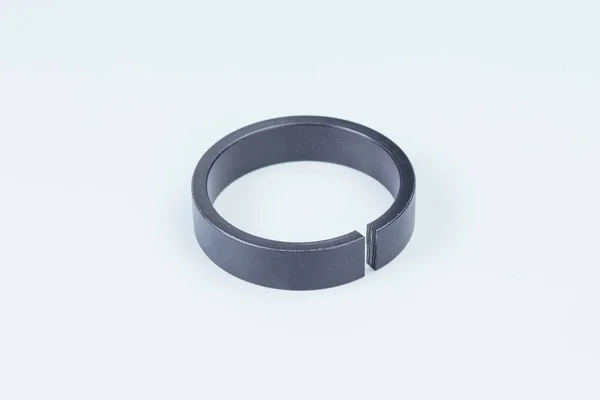 Sıkıştırma. Hidrolik silindir. Contalar, sızdırmazlık halkaları. Silecekler, kılavuz halkaları, koruyucu yüzük. Poliüretan