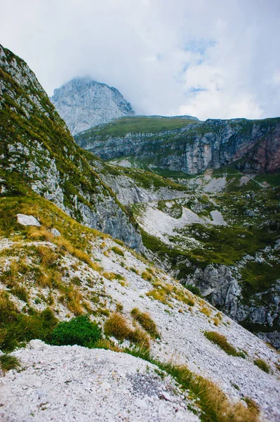 Трекінг Словенії, Джуліанські Альпи. Гірські Мангір. — стокове фото