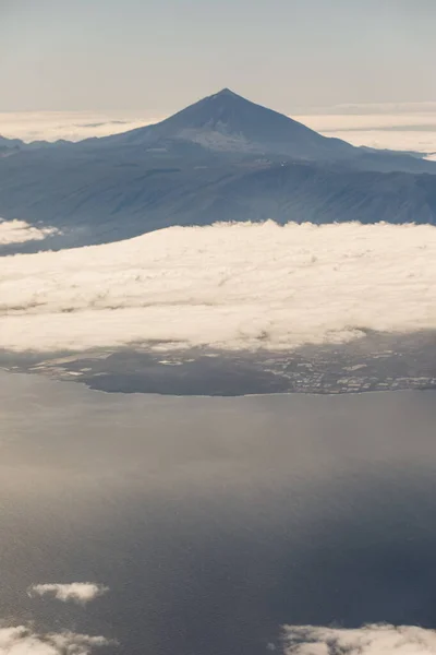 Yukarıdan Teide görünümü. Ulusal Park, Tenerife, Kanarya Adaları, İspanya. 