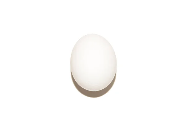 白色的鸡蛋 隔离在白色背景上 — 图库照片