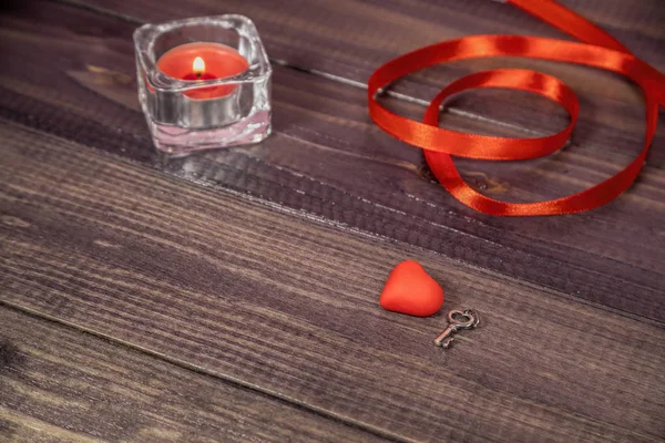 Preajuste Romántico Con Pequeño San Valentín Rojo Vela Cinta Una —  Fotos de Stock