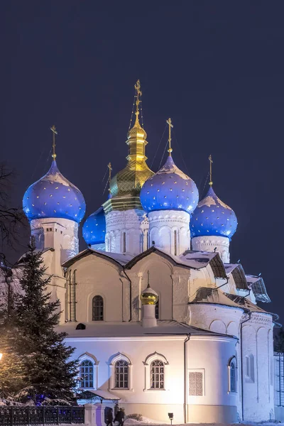 Kazan, Rusya Federasyonu - 01.12.2019 Kazan Kremlin katedralde duyuru