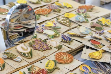 Kazan, Rusya - 03.02.2019: Açık uzay pazarı etkinliği. El yapımı incir standı.