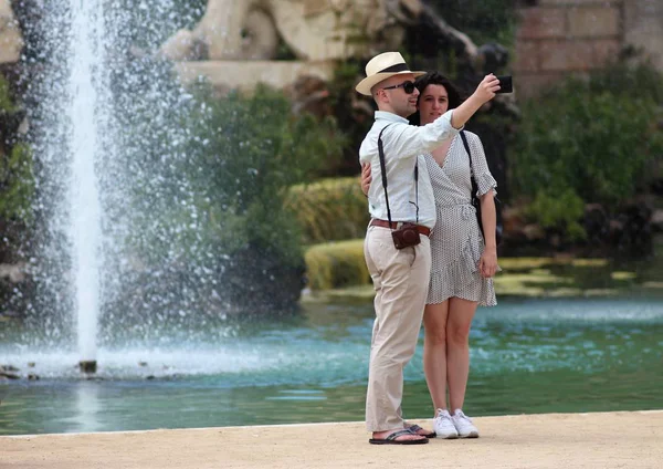 Barselona'da Yürüyüş, İspanya