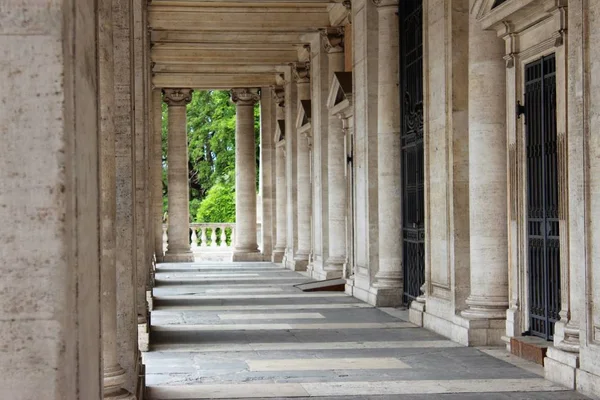 İtalya: Roma, Vatikan, Pompeii, Sorrento, Napoli