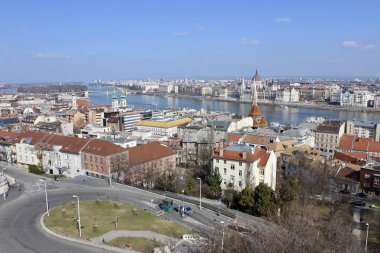 Budapeşte'de Hafta Sonu, Macaristan