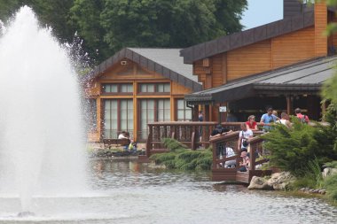 Mezhyhirya Residence Bahçe