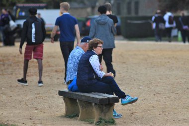 Oxford 'da sonbahar günü, Uk