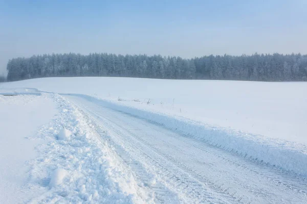 Winterlandschaft Bei Sonnenaufgang Mit Straße — Stockfoto