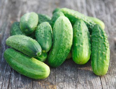 Salatalık ahşap tablo