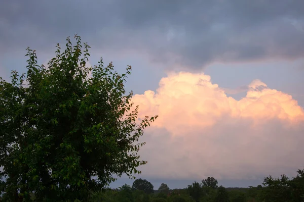 Landschap Met Zonsondergang Cumulus Wolken — Stockfoto