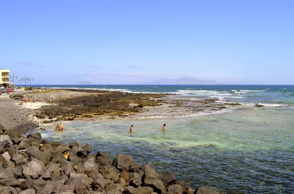 Fuerteventura Kanarische Inseln Spanien September 2018 Touristen Hafenstrand Von Corralejo — Stockfoto