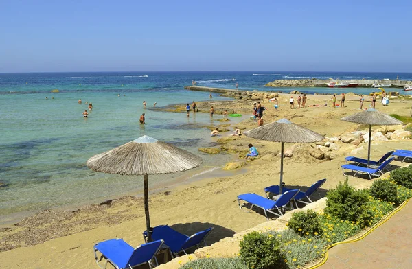 Paphos Turisták Beach Egy Turisztikai Központ Cipruson — Stock Fotó