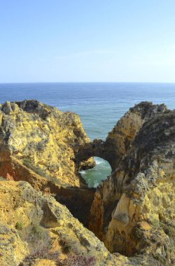 Portekiz 'de Ponta Da Piedade muhteşem kaya oluşumu