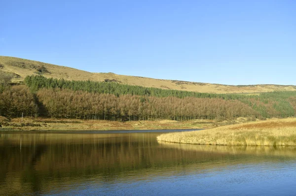 Dovestone Víztározó Fekszik Ahol Völgyek Greenfield Chew Brooks Egyesül Felett — Stock Fotó