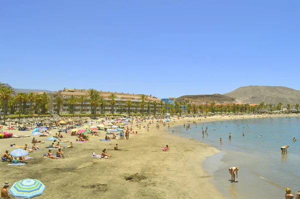 Touristen Strand Von Playa Las Amerikas Genießen Die Sonne — Stockfoto