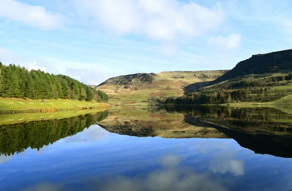 Dovestone Víztározó Fekszik Ahol Völgyek Greenfield Chew Brooks Egyesül Felett — Stock Fotó