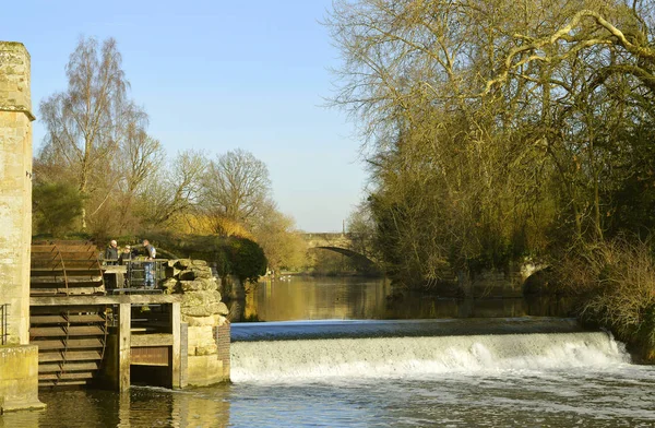 Rio Avon Weir Que Passa Pelo Castelo Warwick — Fotografia de Stock