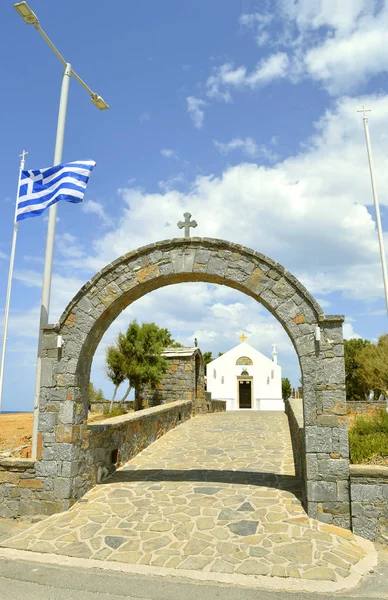 Gouves church of saints constantine and helen entrance in Crete — Stock Photo, Image